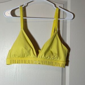 Lululemon License to Train Triangle Bra Light Support A/B Cup Logo Size 12.